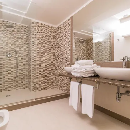 Lungomare 4* Неаполь